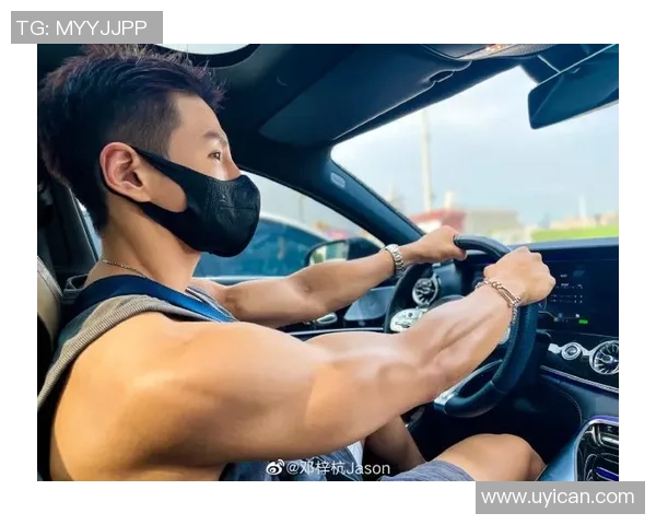 足球明星引领潮流打造时尚品牌展现运动与时尚完美融合的新风尚